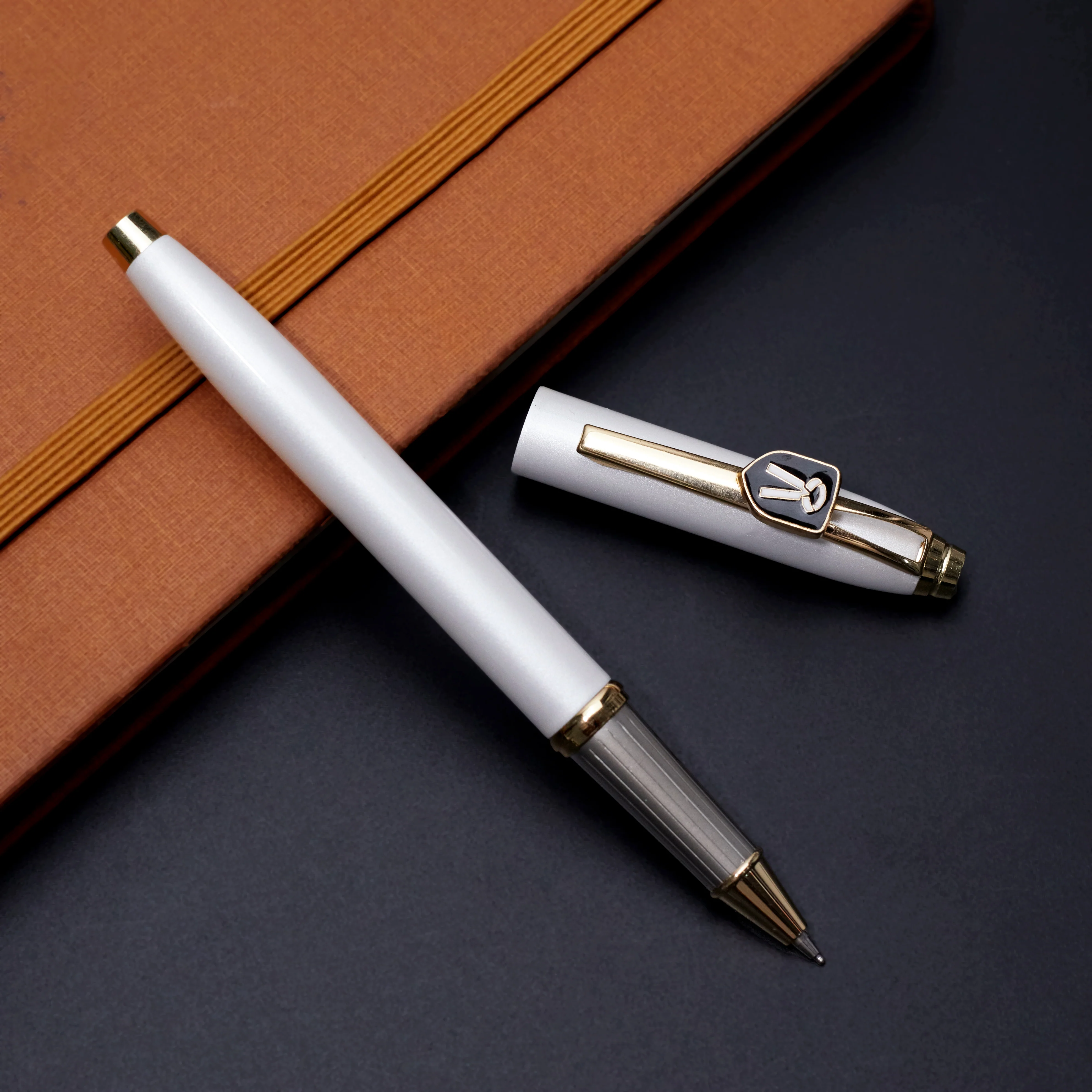 Advocate Symbol Ball Pen – Premium Ballpoint Pen with Cap & Free Refills - Image 4