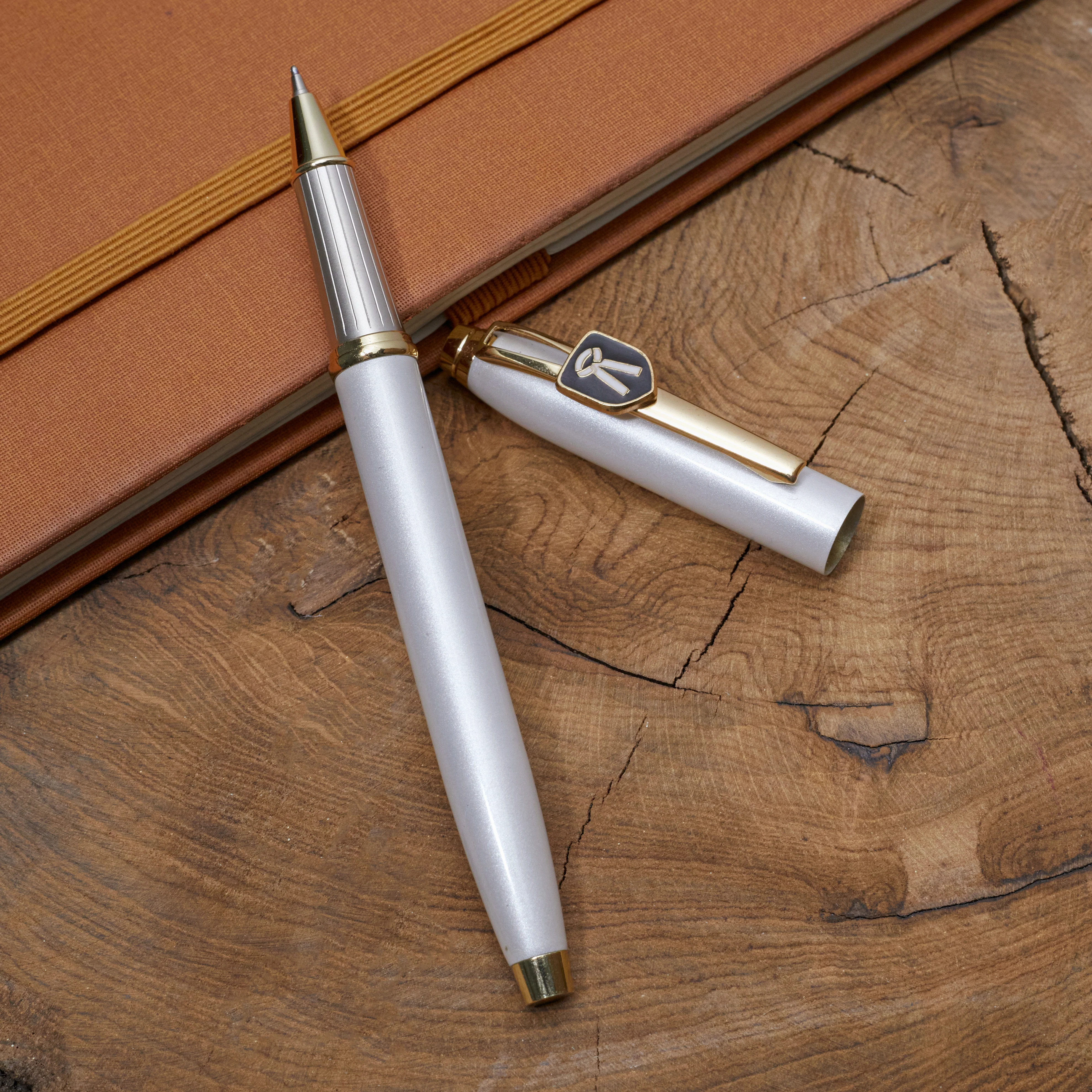 Advocate Symbol Ball Pen – Premium Ballpoint Pen with Cap & Free Refills - Image 5